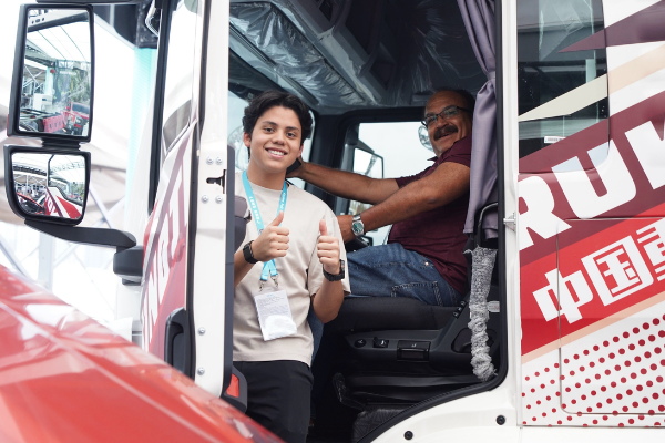 全鏈實(shí)力 綠動全球 | 中國重汽亮相第139屆廣交會